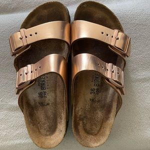 Birkenstock Arizona sandals, color pink gold